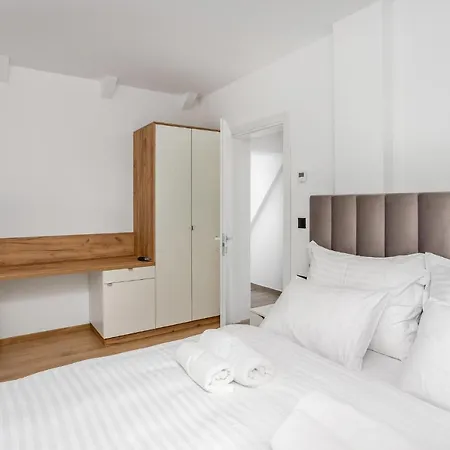 Holiday home Awesome In With Wi-fi Stari Laz